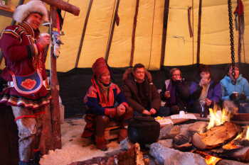 Sami camp fire 
