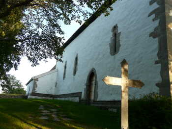 Nordsiden av Trondenes Kirke