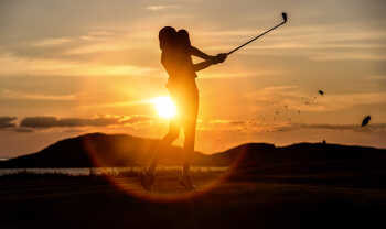 Midnight sun golfing