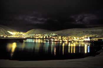 Kjøllefjord by night